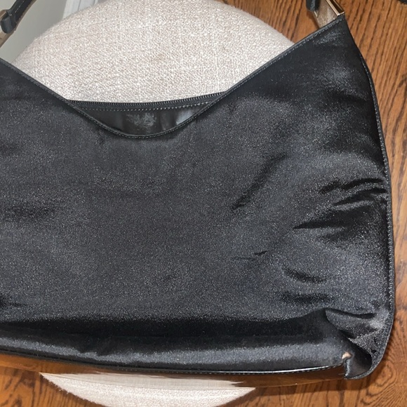 Authentic Vintage Gucci Black Satin Classic Shoulder Bag- pre owned  ❤️ - Picture 5 of 17